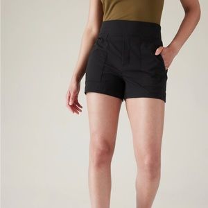 COPY - Athleta Trekkie Short, black size 4